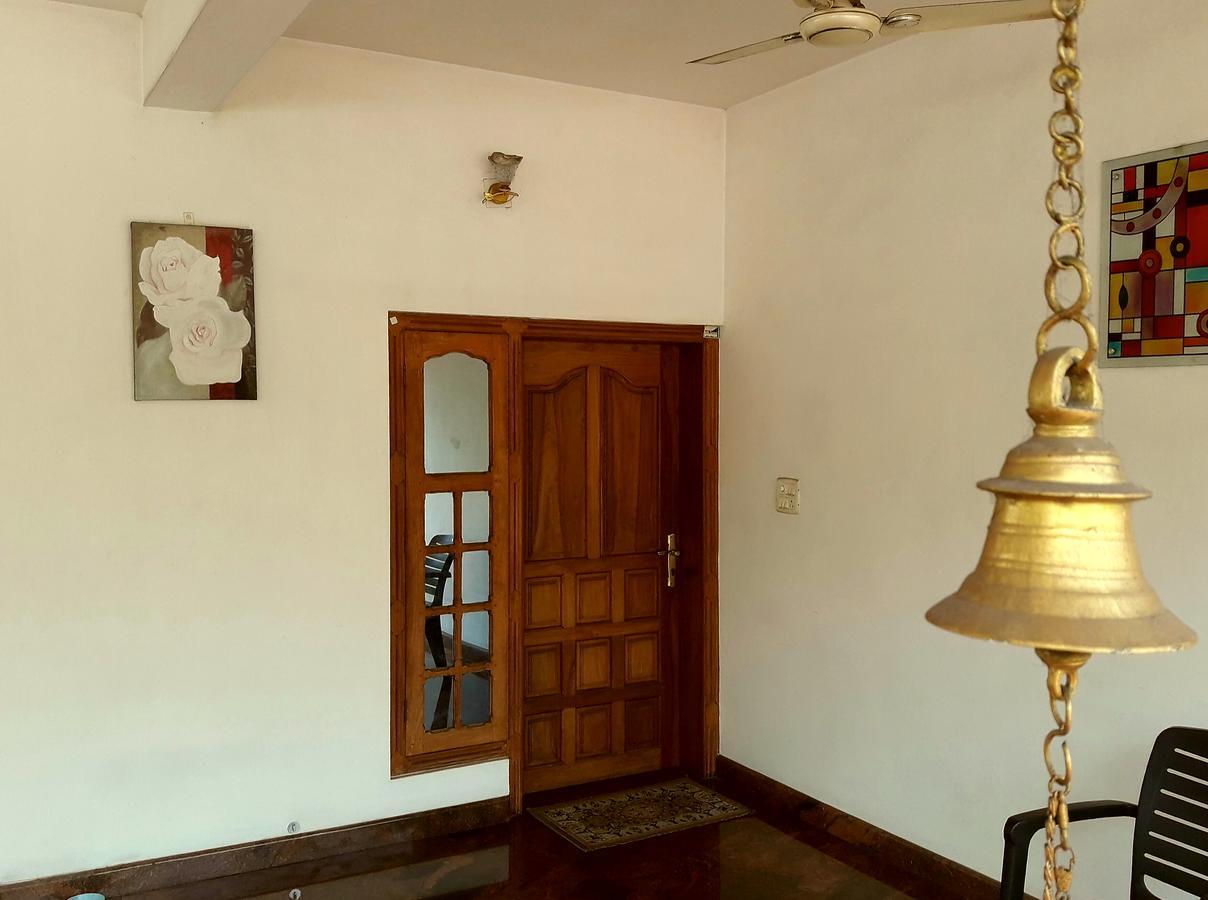 Aham Yoga Nest Bed and Breakfast Alappuzha Exteriör bild