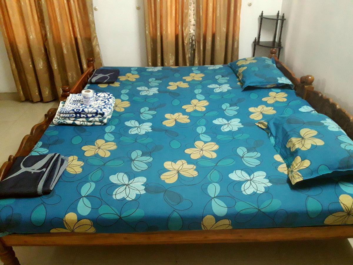 Aham Yoga Nest Bed and Breakfast Alappuzha Exteriör bild