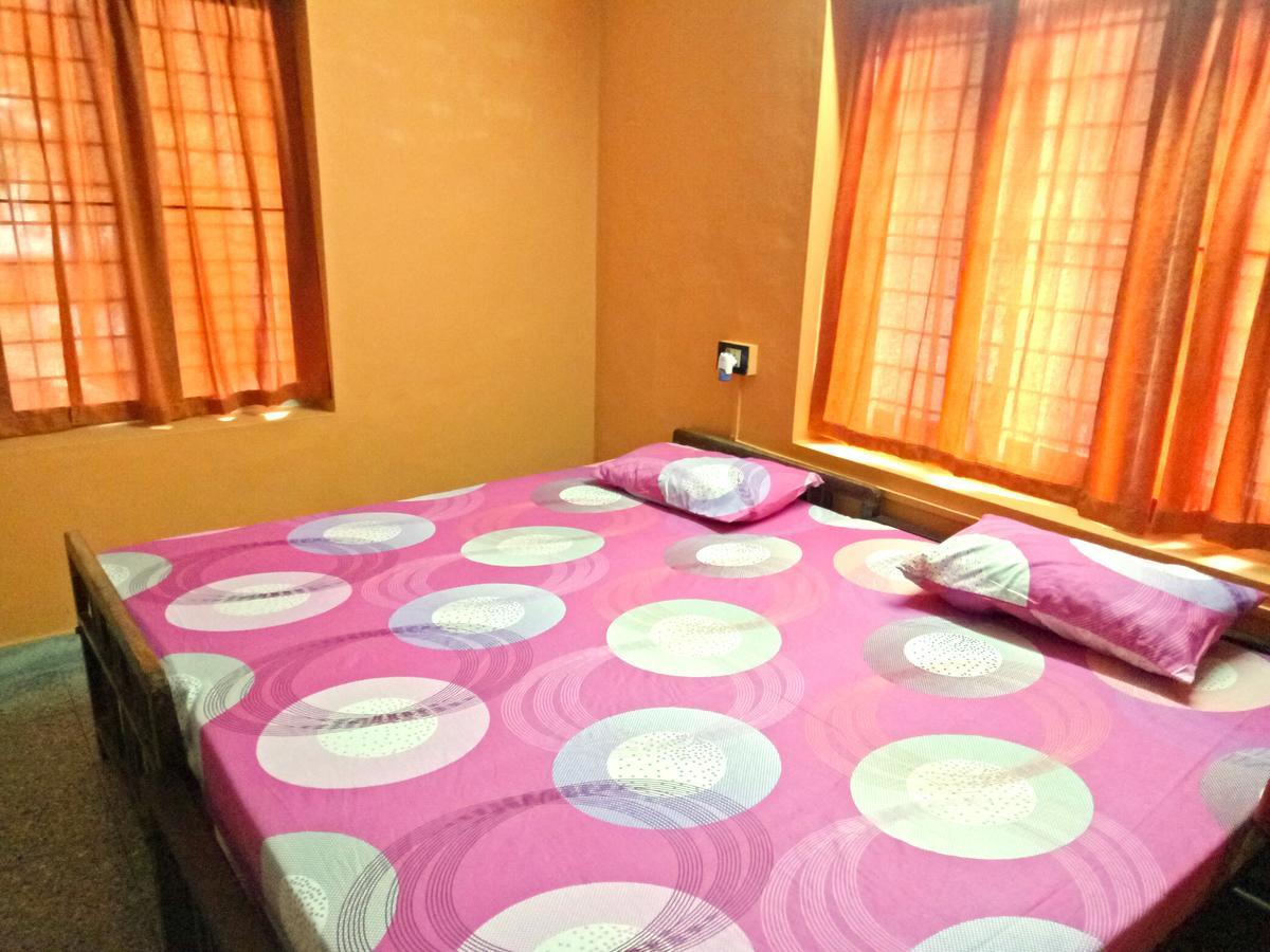 Aham Yoga Nest Bed and Breakfast Alappuzha Exteriör bild